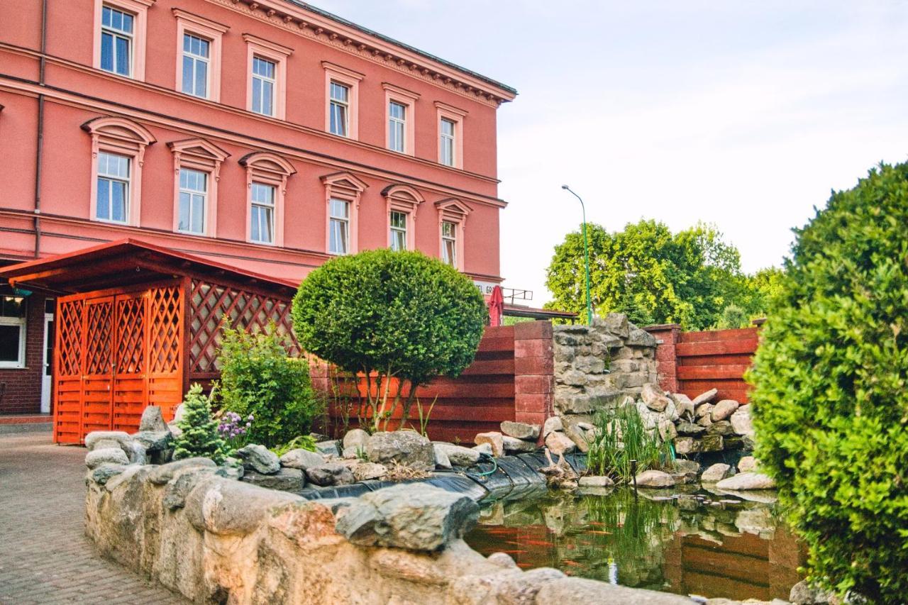 Grand Hotel Jaroměř Eksteriør billede